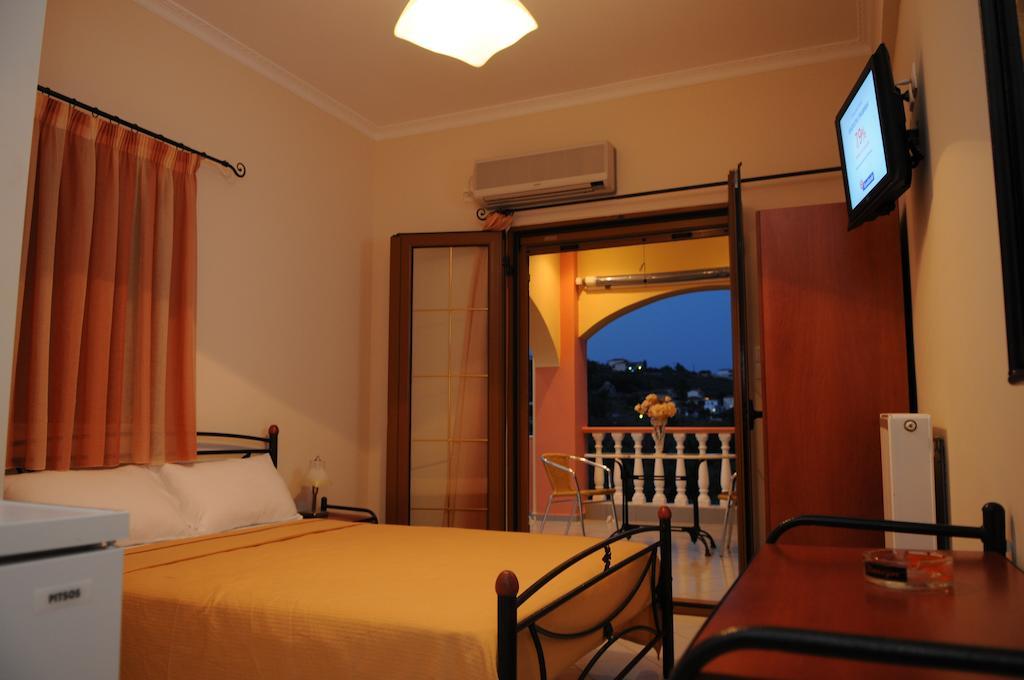 Sofia Apartment Gythio Phòng bức ảnh