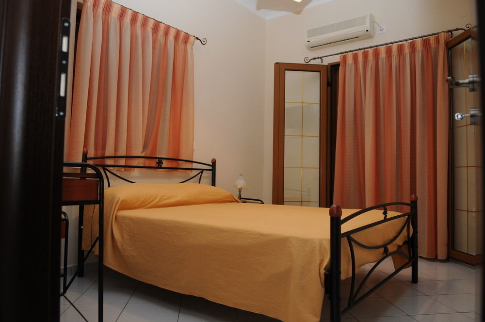 Sofia Apartment Gythio Ngoại thất bức ảnh